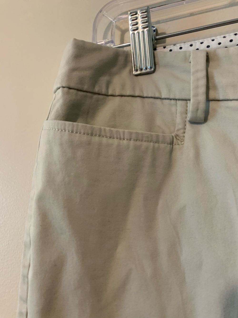 Talbots Beige Cropped Capris - Picture 2 of 9